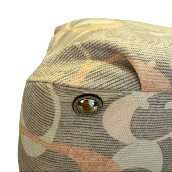 NWT! Coach Soho Signature Optic Linen North South Tote (Retail $378) - Picture 6 of 16